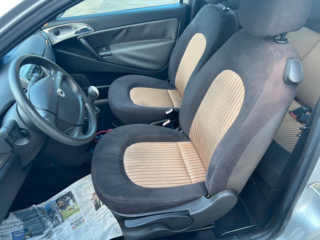 Lancia Ypsilon 1.3 MJT 75 CV Oro Giallo