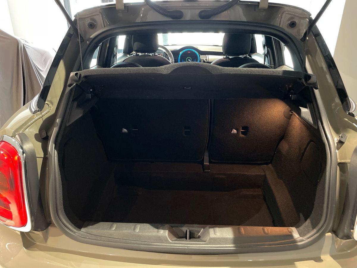 MINI Mini IV F55 2018 5p - Mini 5p 1.5 Cooper D Boost