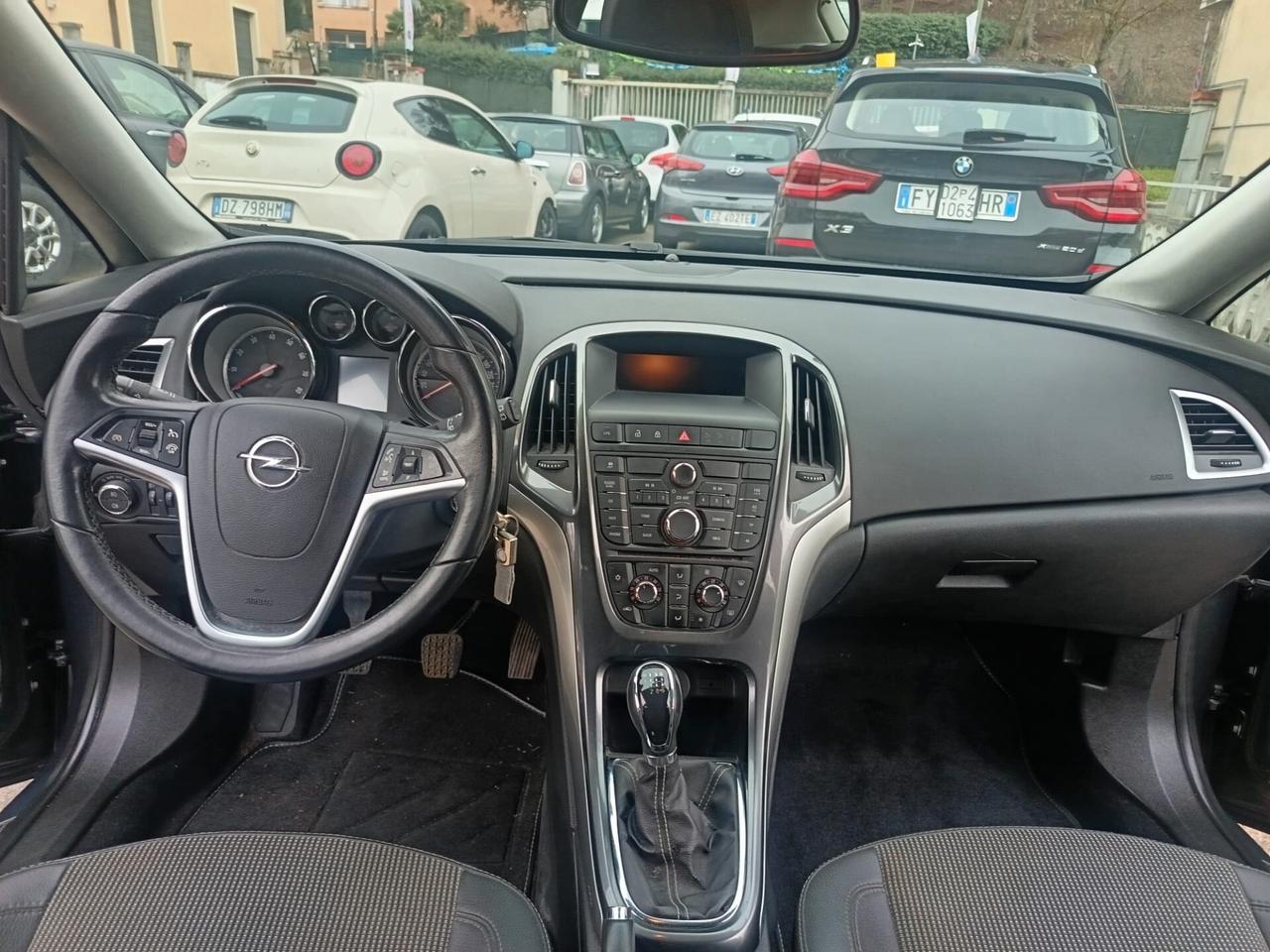 Opel Astra 1.4 Turbo 140CV 5 porte GPL Tech Cosmo