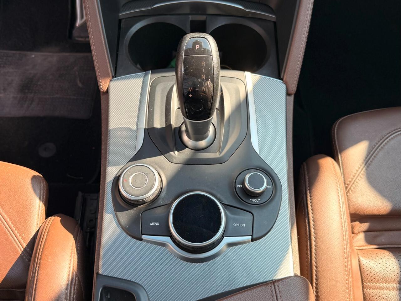 Alfa Romeo Stelvio| GARANZIA 12 MESI
