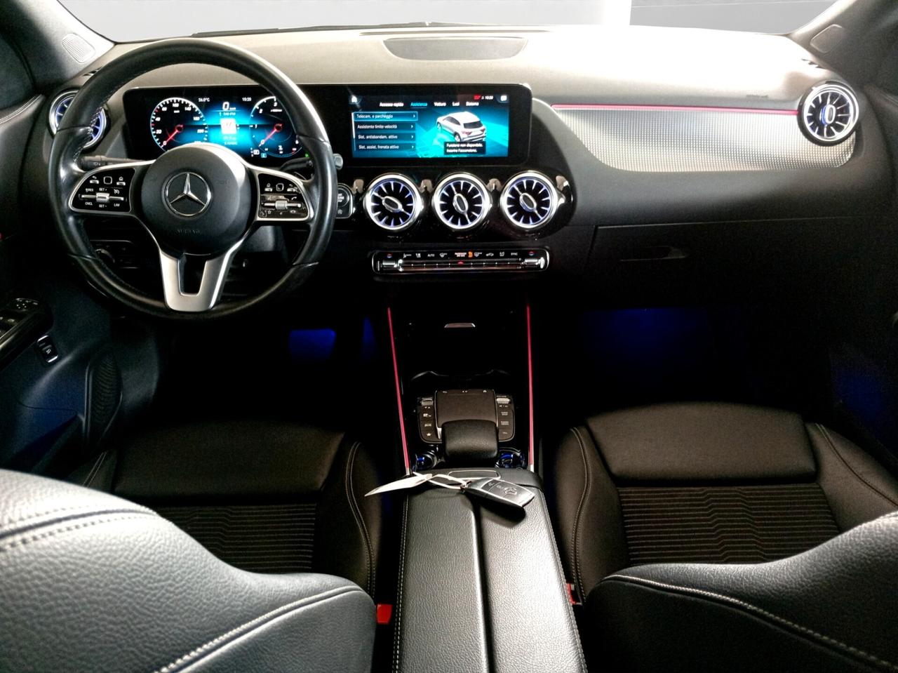 Mercedes-benz GLA 200 d Automatic 4Matic Premium AMG LUCI AMBIENT DISPLAY FULL HD GRANDE