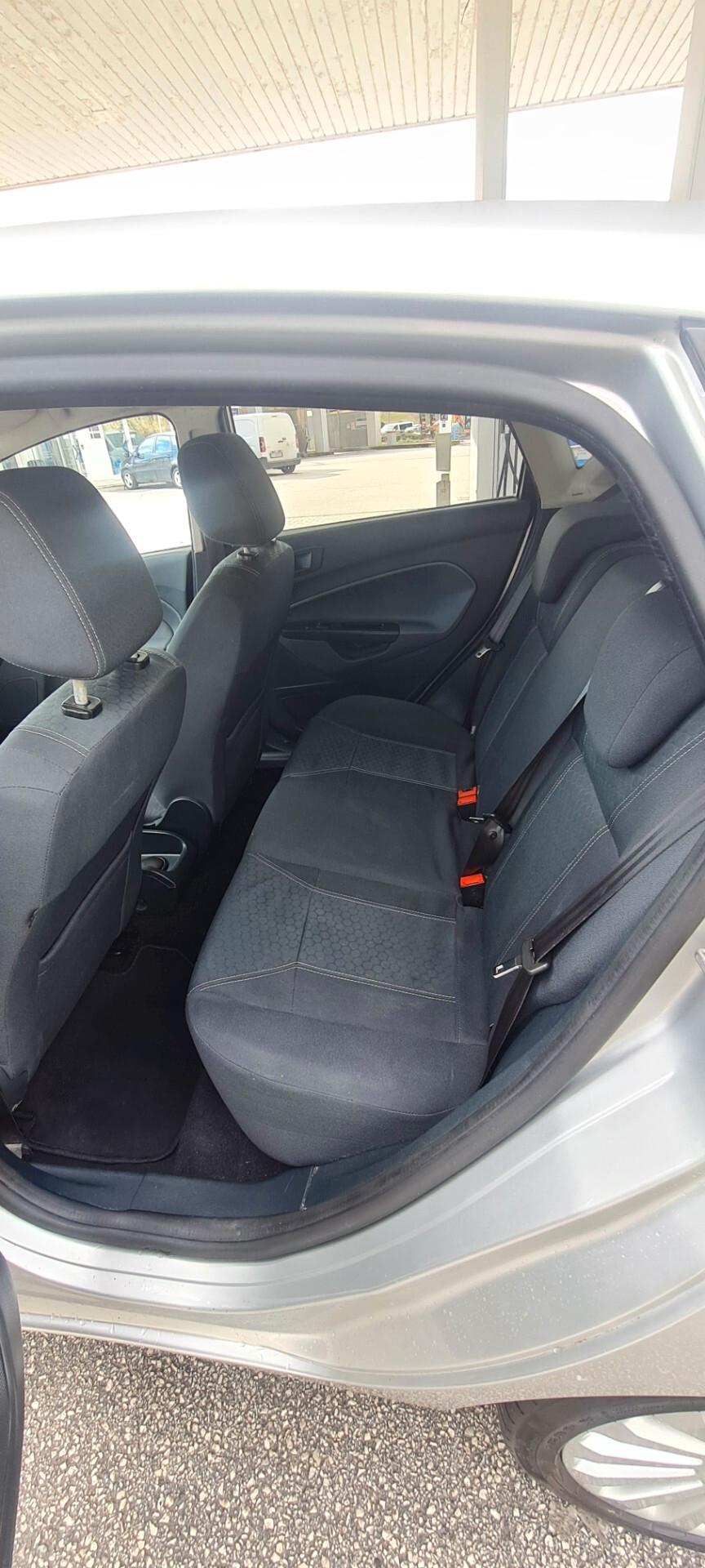 Ford Fiesta Neo patentati