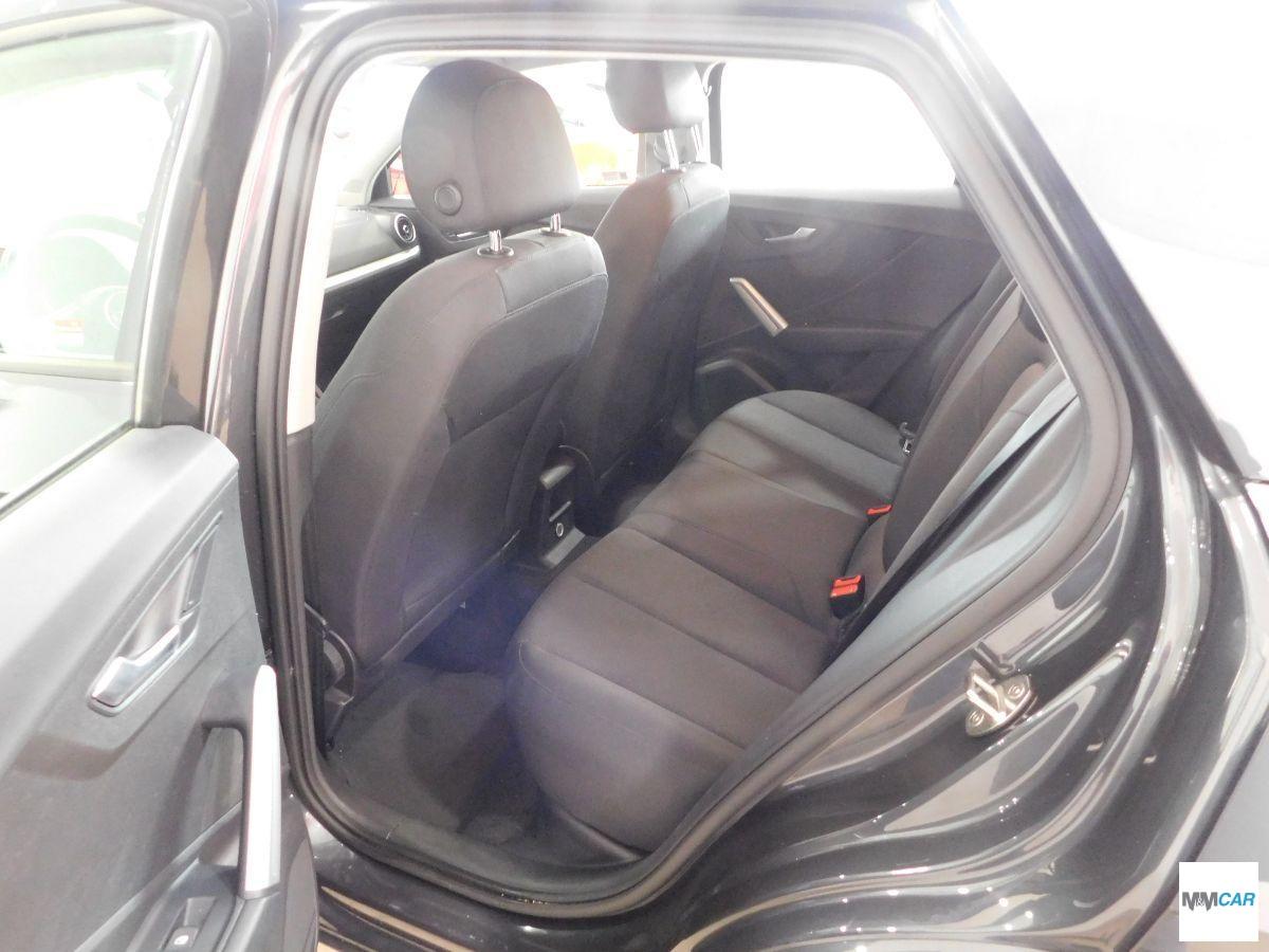 AUDI - Q2 - 35 TFSI S tronic Business Advanced