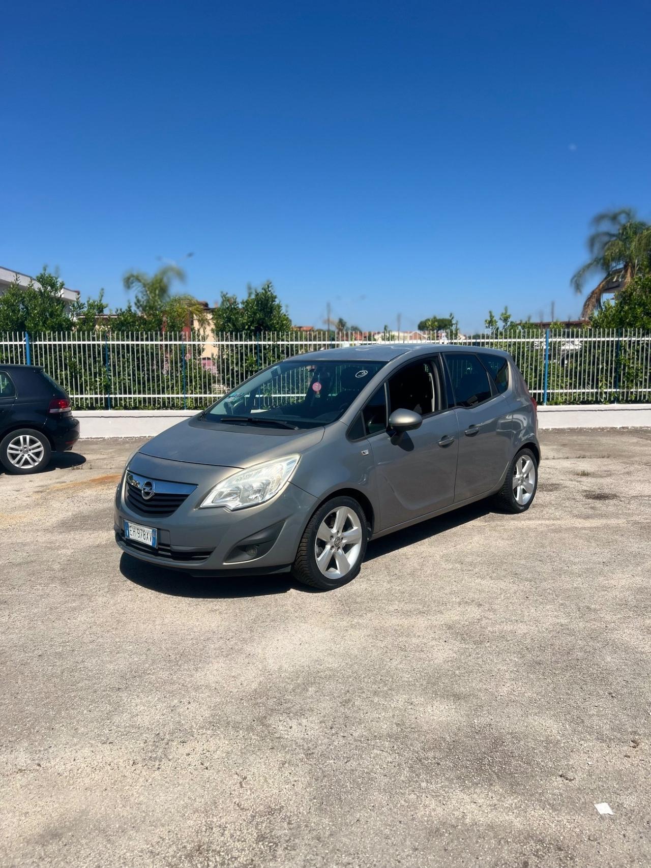 Opel Meriva 1.7 CDTI 110CV b-color Panoramic