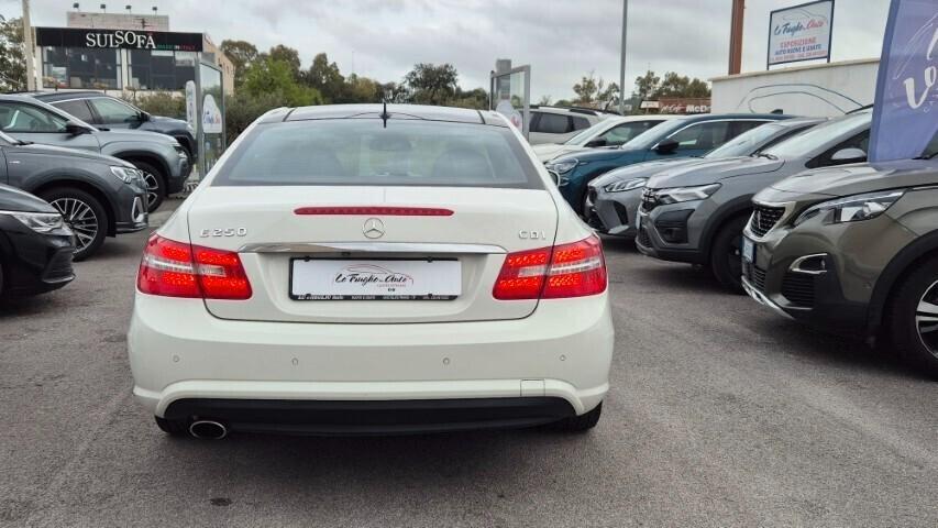 Mercedes-benz E 250 CDI Coupé BlueEFFICIENCY Executive