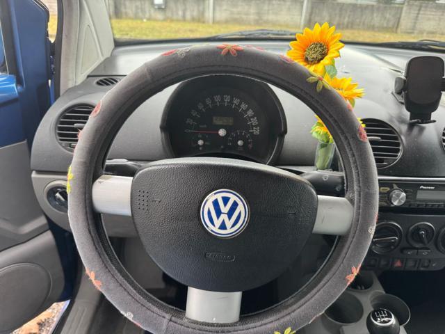 VOLKSWAGEN New Beetle 1.6