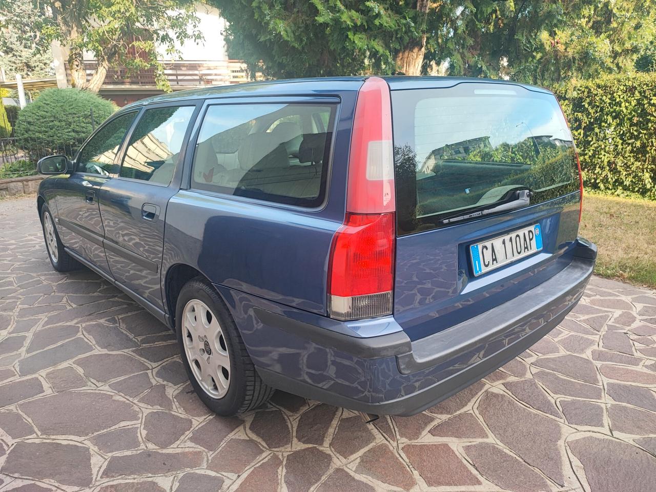 Volvo V70/XC70 2.4 b/GPL 170 CV storico lavori