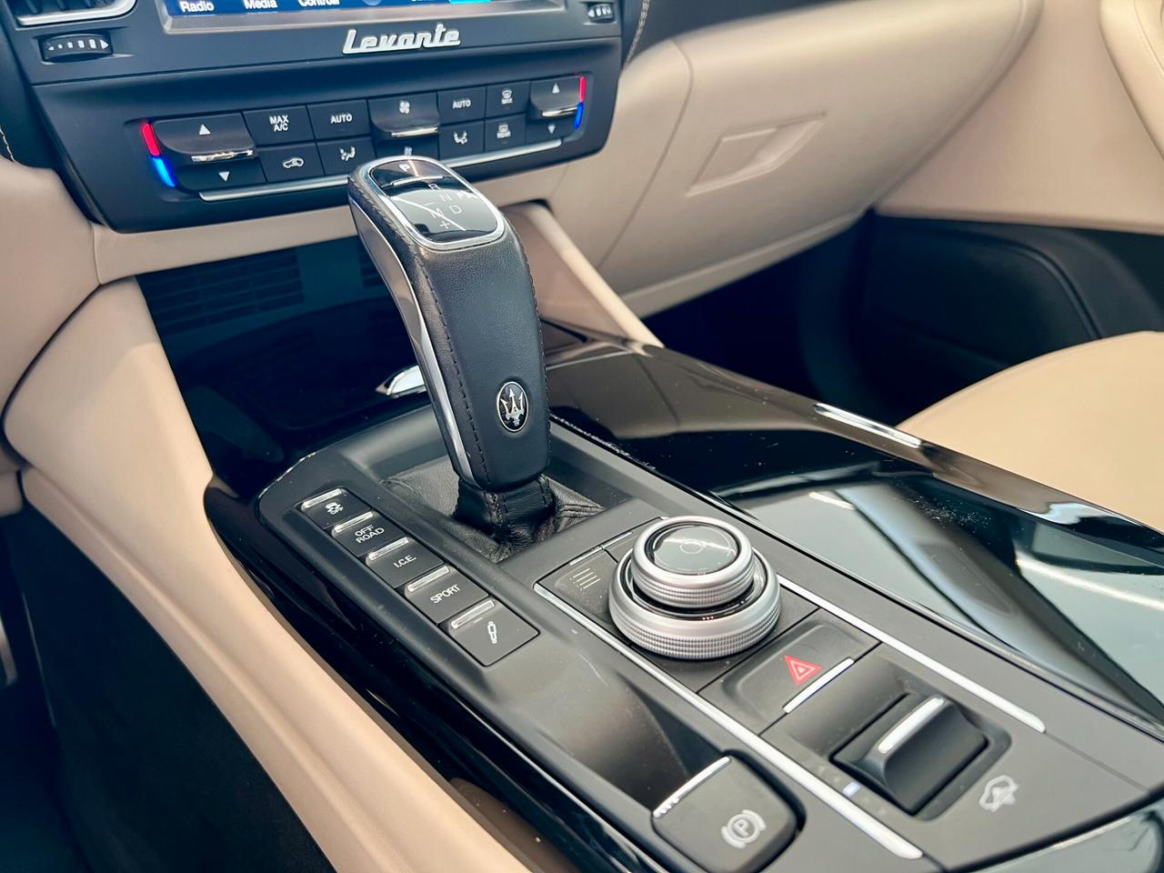 Maserati Levante V6 Diesel 275 CV AWD Granlusso