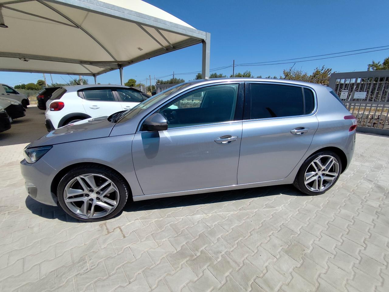 Peugeot 308 1.6 e-HDi 115 CV Stop&Start Allure