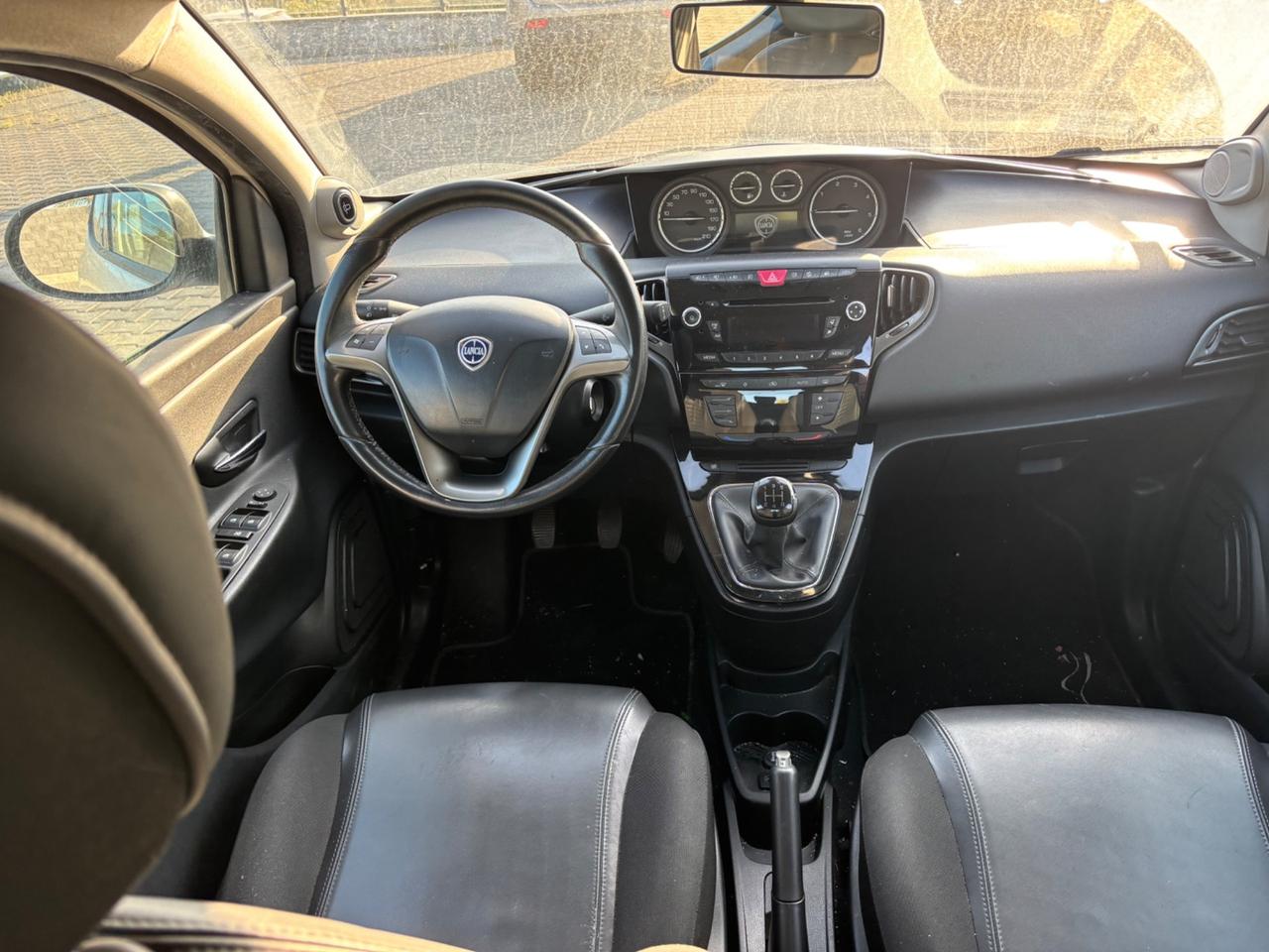 Lancia Ypsilon -2015