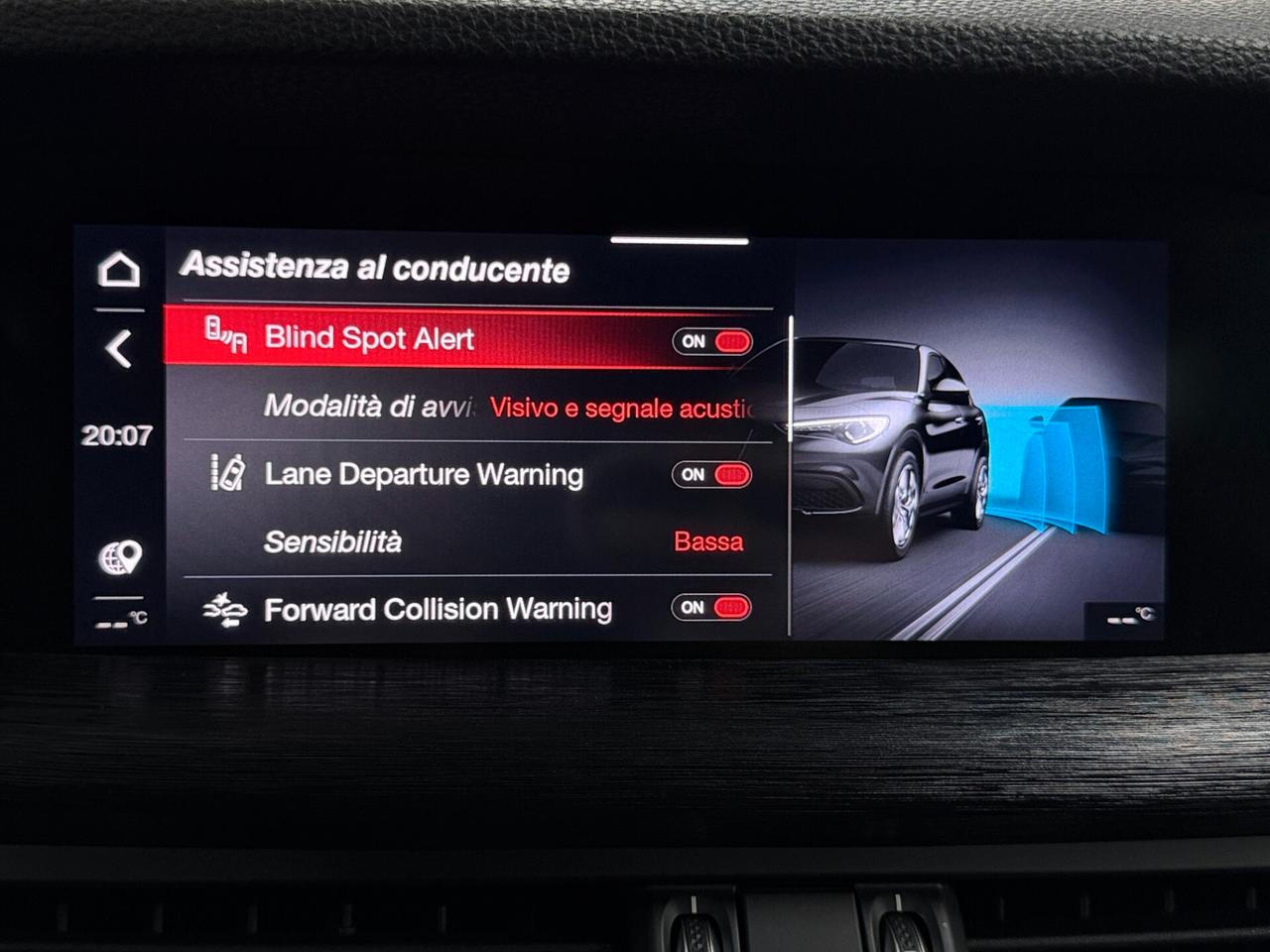 Alfa Romeo Stelvio 2.2 TD 160 CV AUTOCARRO N1 SUPER BUSINESS DISTRIBUZIONE ESEGUITA CERCHI 18" 5 POSTI IVA INCLUSA