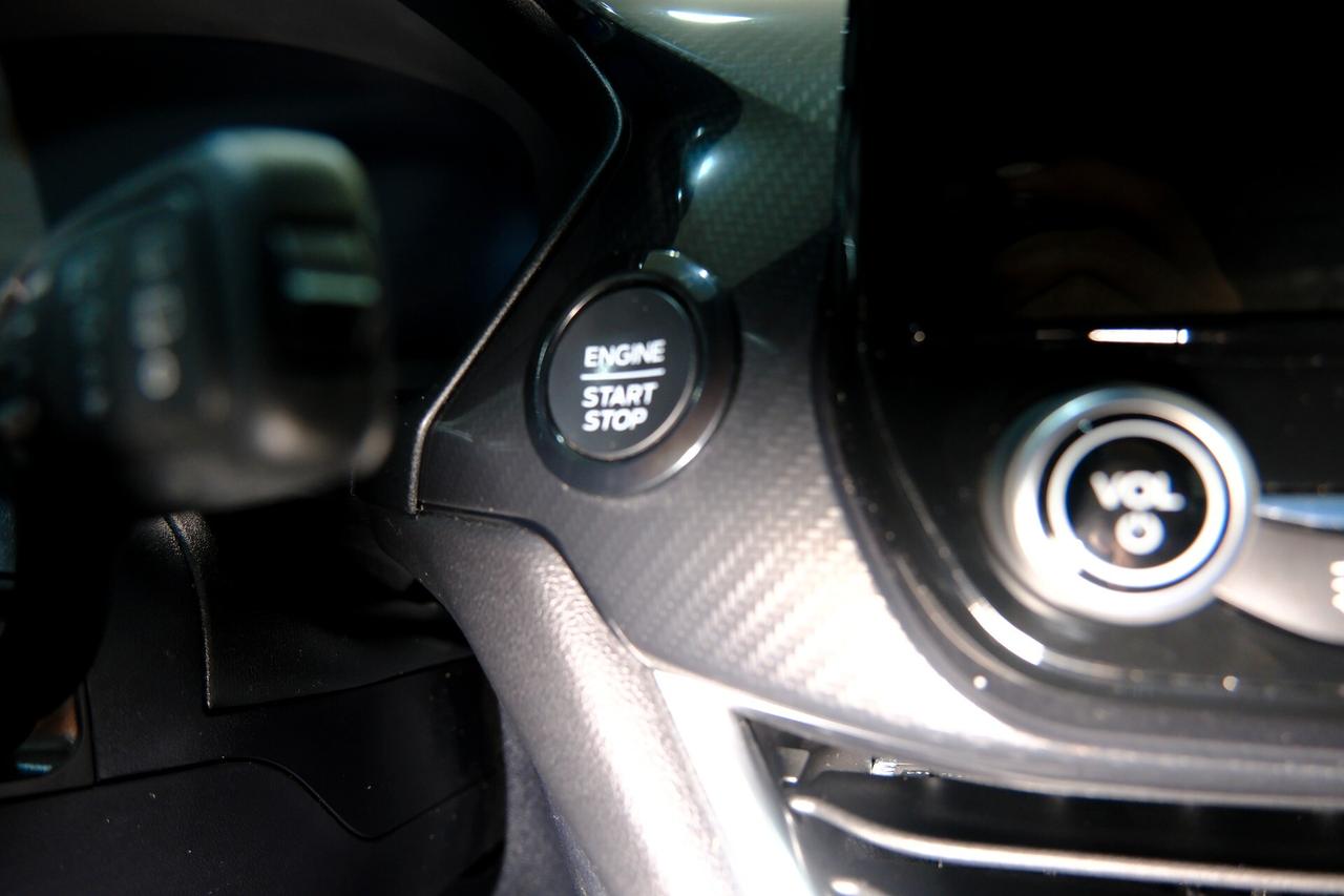 Ford Puma ST LINE HYBRID 125cv COCKPIT