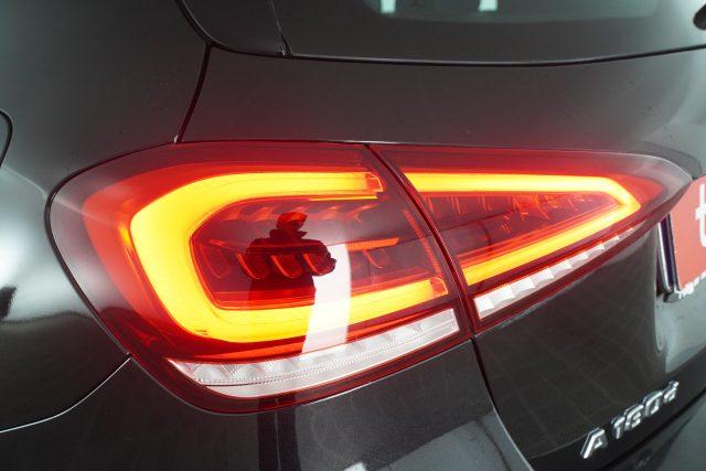 MERCEDES-BENZ A 180 A 180 d Automatic Business Extra