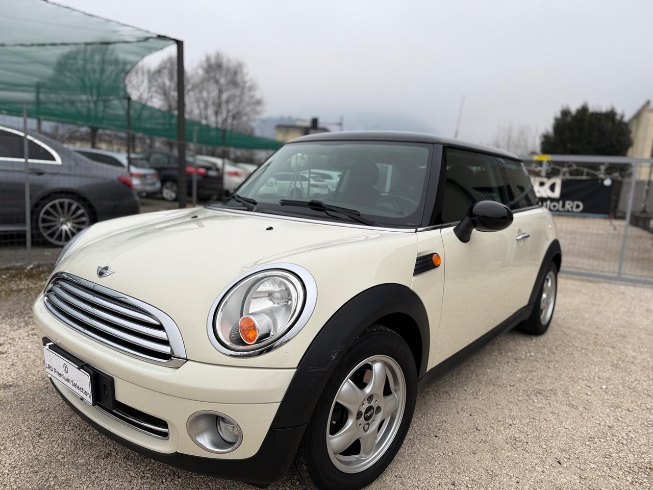 MINI One Mini III R56 2007 Hatchback 1.4