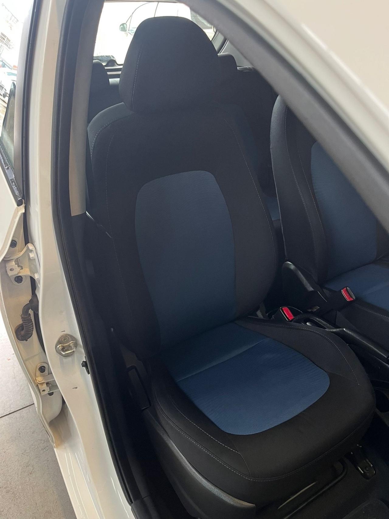 PACCHETTO Hyundai I10 Ford Fiesta Verde