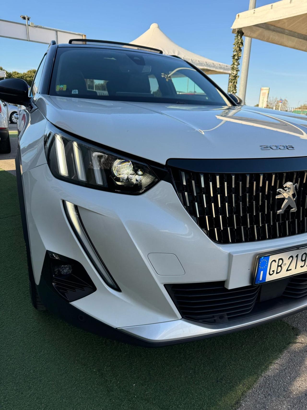 Peugeot 2008 1.5 HDI 130 EAT8 Navi Pack Tetto introvabile