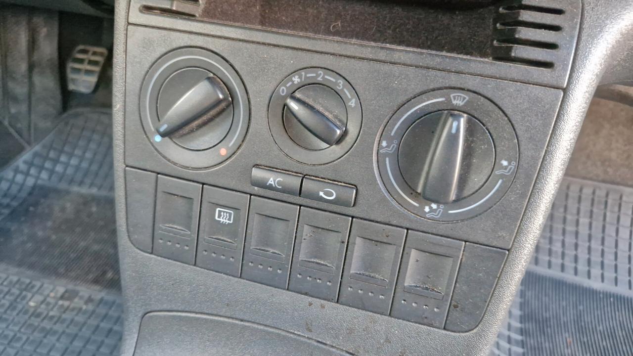 Volkswagen Polo 1.4 cat 5 porte Comfortline