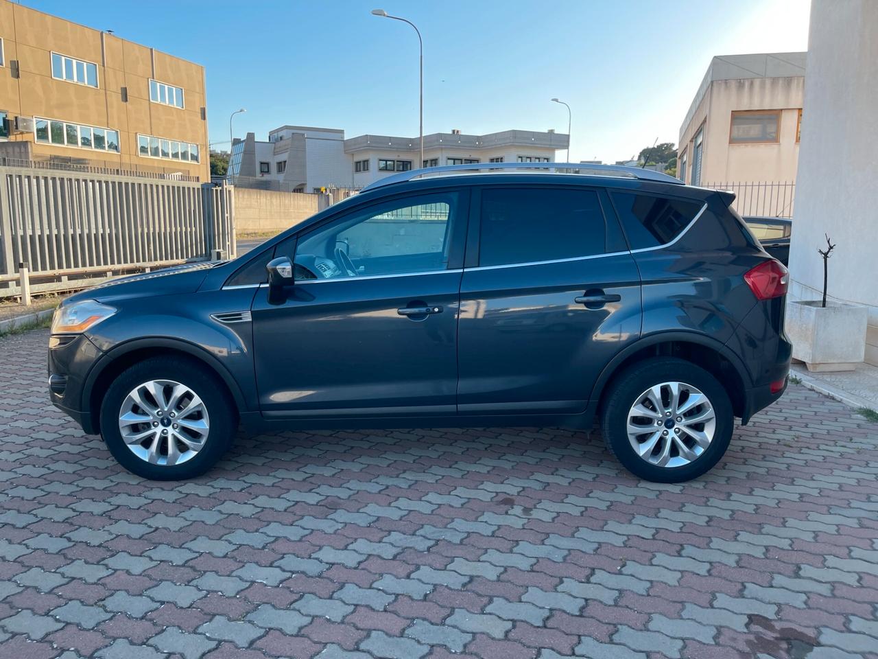 Ford Kuga 2.0 TDCi 136 CV 4WD Titanium DPF Tetto Pelle