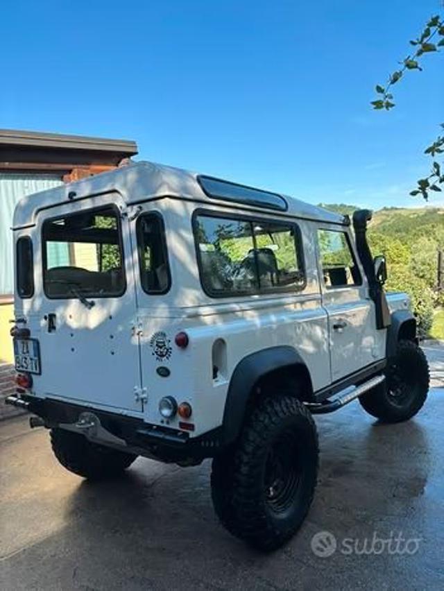 LAND ROVER Defender 90 2.5 Td5 Station Wagon - C.TO VENDITA
