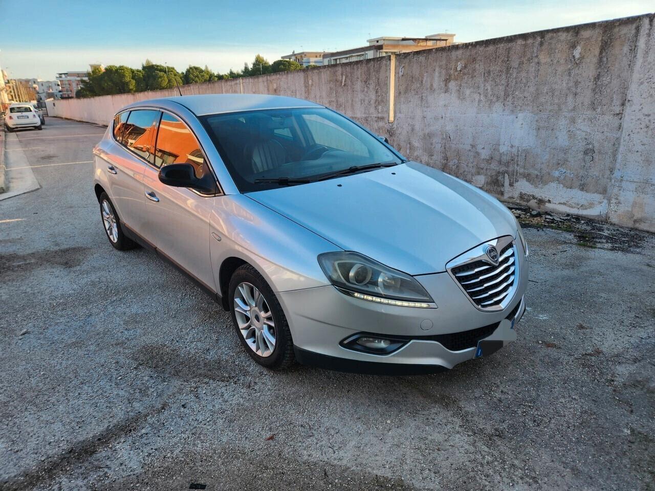 Lancia Delta 1.6 MJT DPF Gold