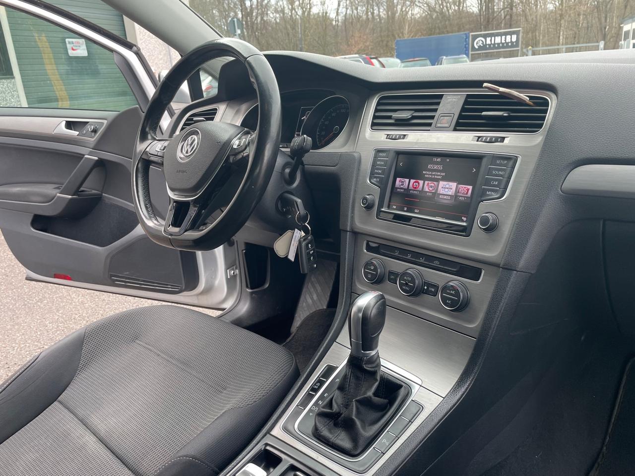Volkswagen Golf 1.6 TDI 110 CV*Automatik*Neopatentati*