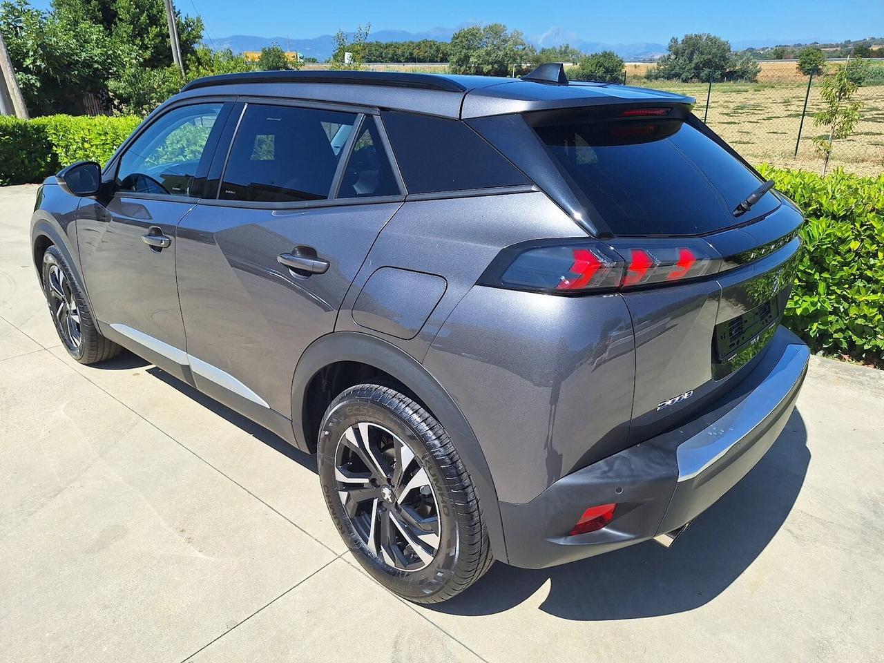 Peugeot 2008 1.2 110cv. Modello Allur, Km 38.200
