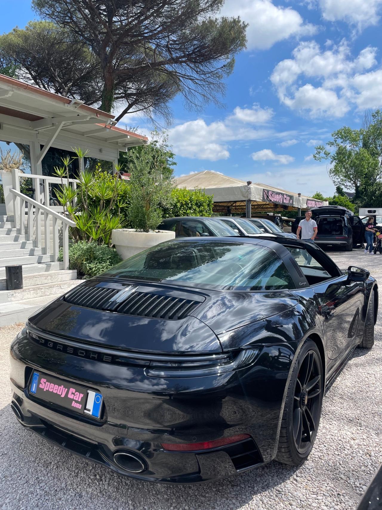 Porsche 911 Carrera 4 GTS Cabriolet