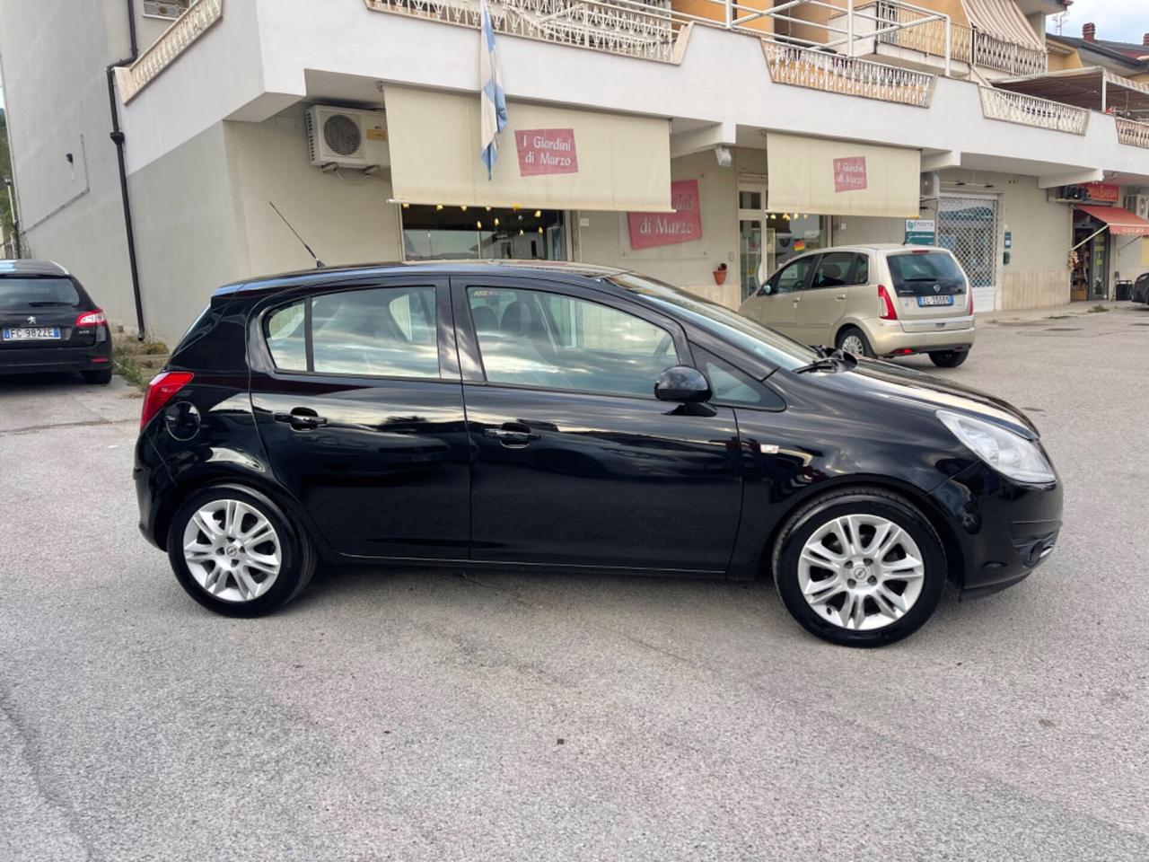 Opel Corsa 1.2 5 porte benzina/gpl garanzia