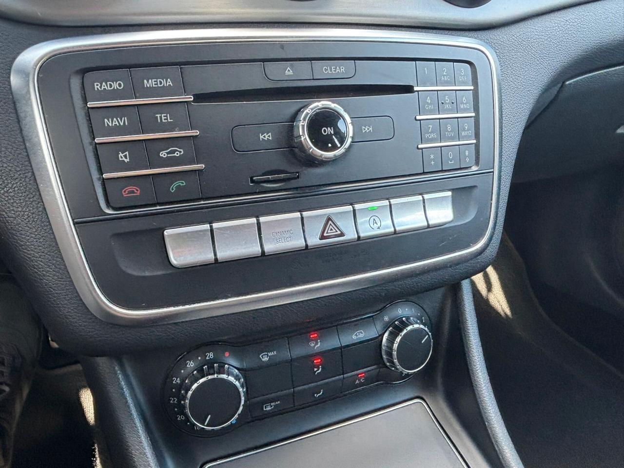 Mercedes-benz CLA 200 d Premium