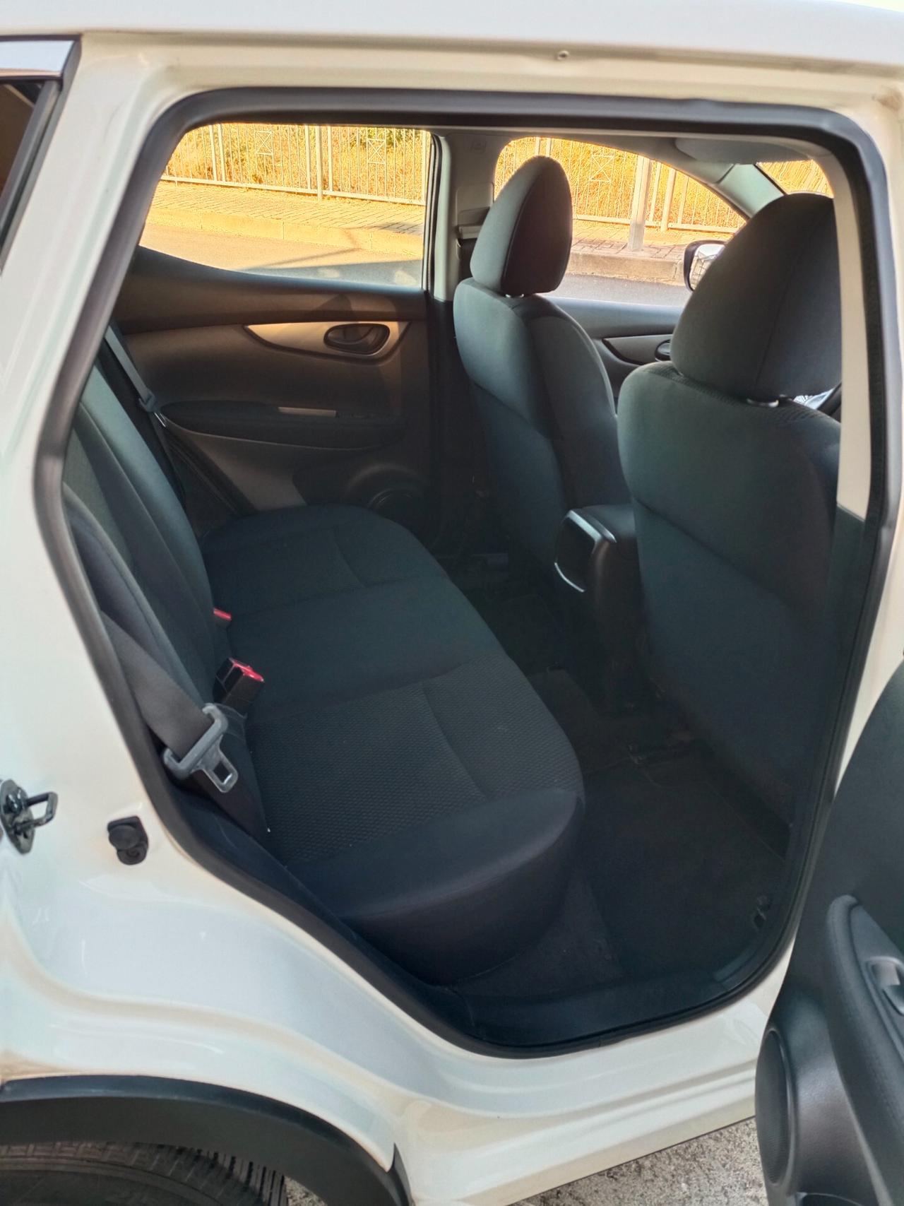 Nissan Qashqai 1.5 dCi Visia