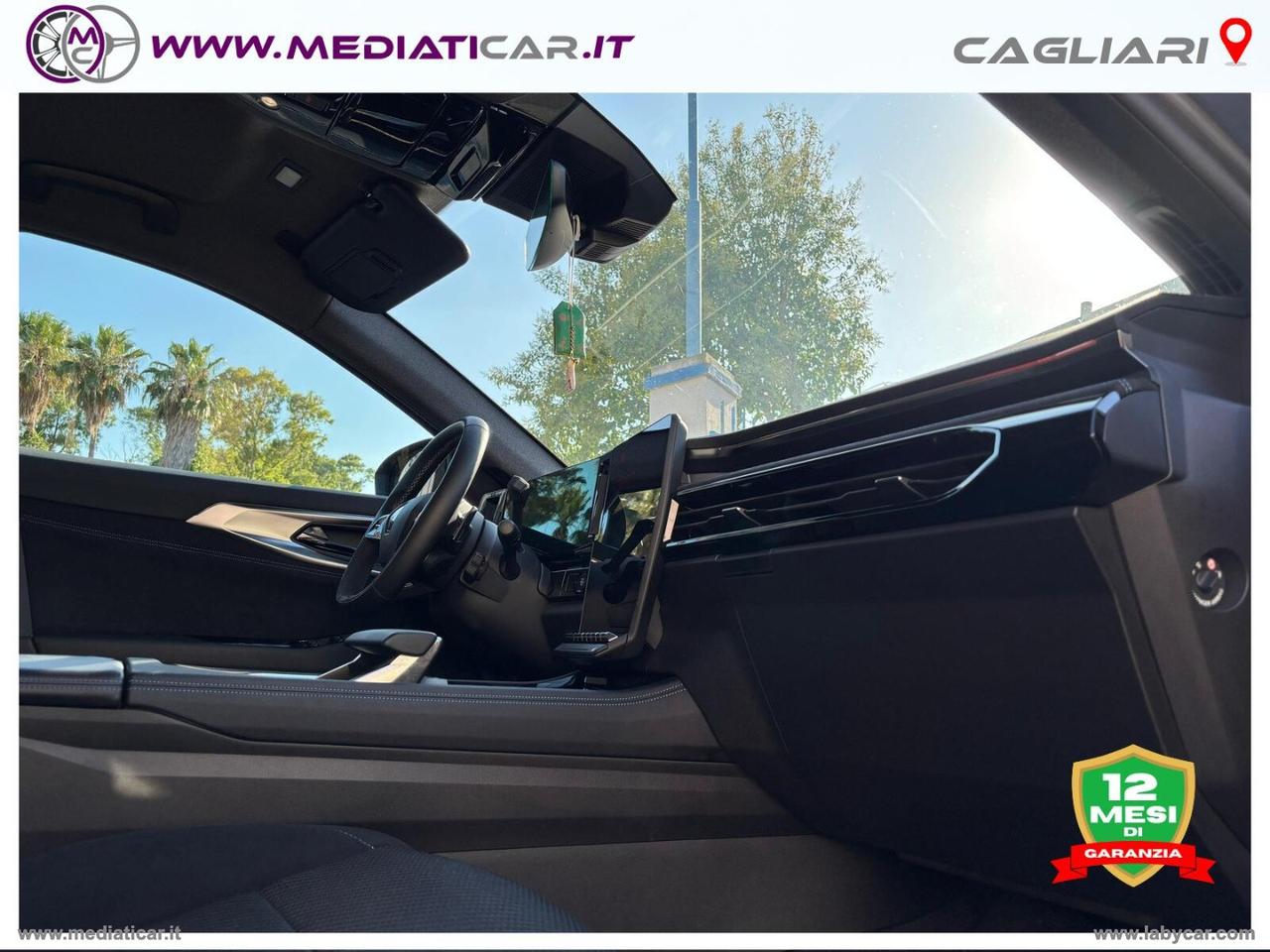 RENAULT Full Hybrid E-Tech 200 Techno