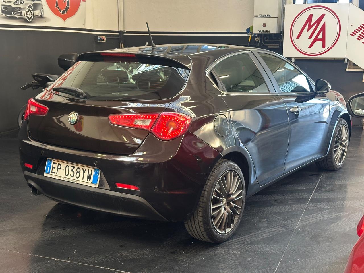Alfa Romeo Giulietta 1.6 JTDm-2 105 CV Distinctive