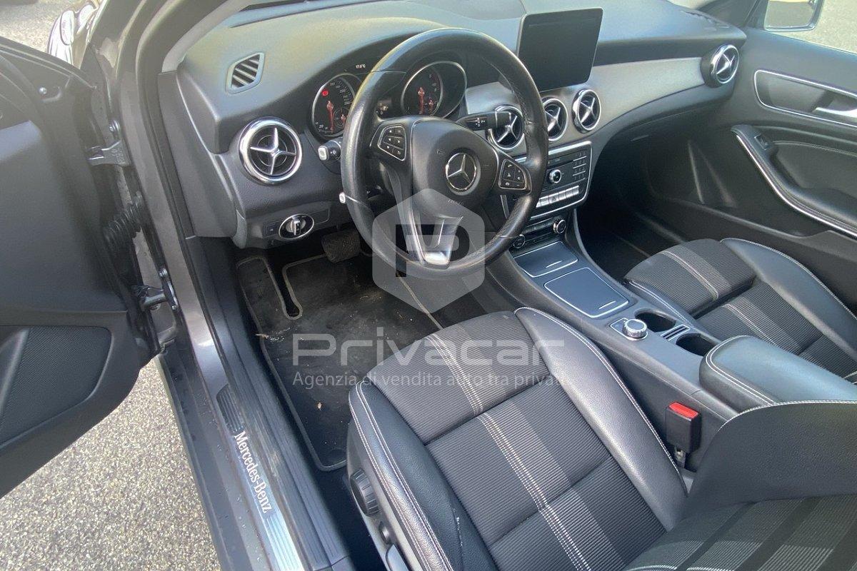 MERCEDES GLA 180 d Automatic Sport