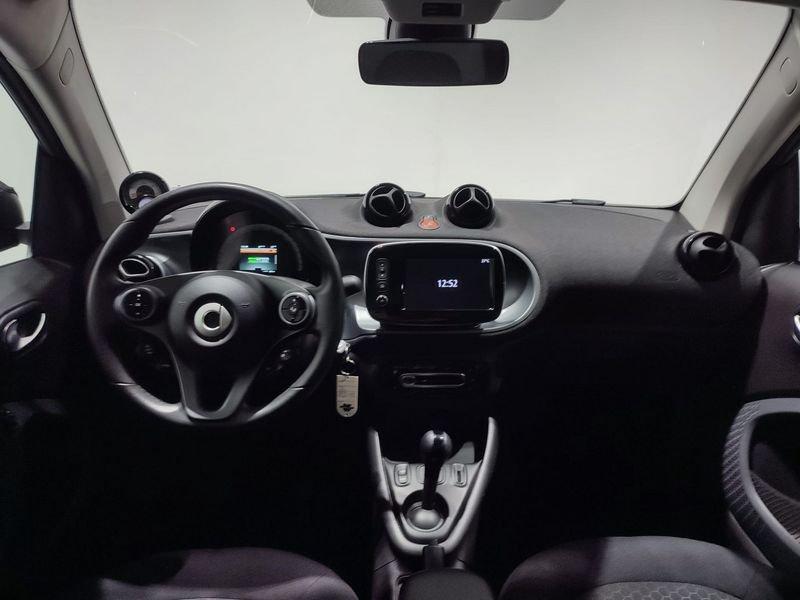 smart fortwo EQ Passion