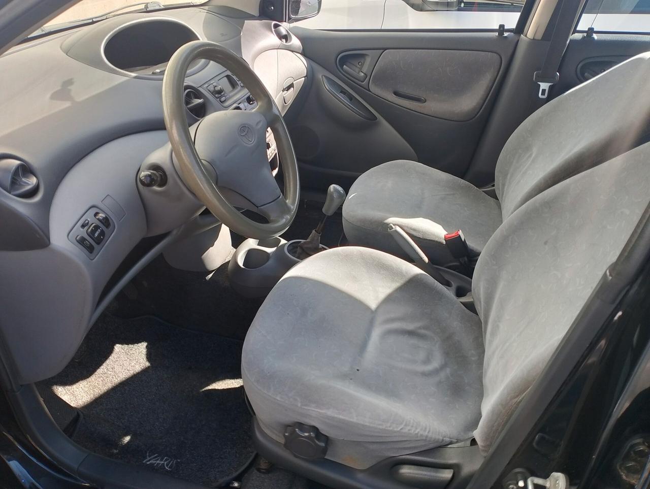 Toyota Yaris 1.0i 16V cat 5 porte