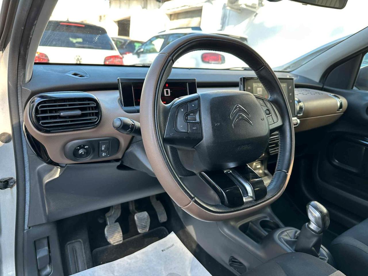 Citroen C4 Cactus BlueHDi 100 Shine