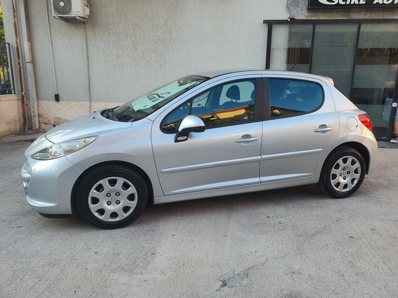Peugeot 207 1.6 HDi 90CV 5p. XS