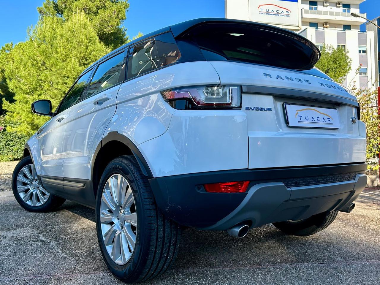 Land Rover Range Rover Evoque 2.0 eD4 SE Dynamic #3758