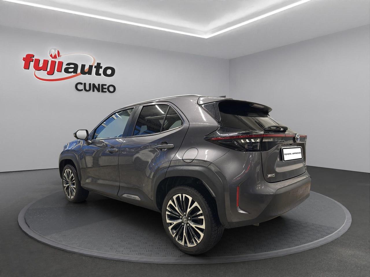 Toyota Yaris Cross 1.5h Lounge fwd 116cv e-cvt