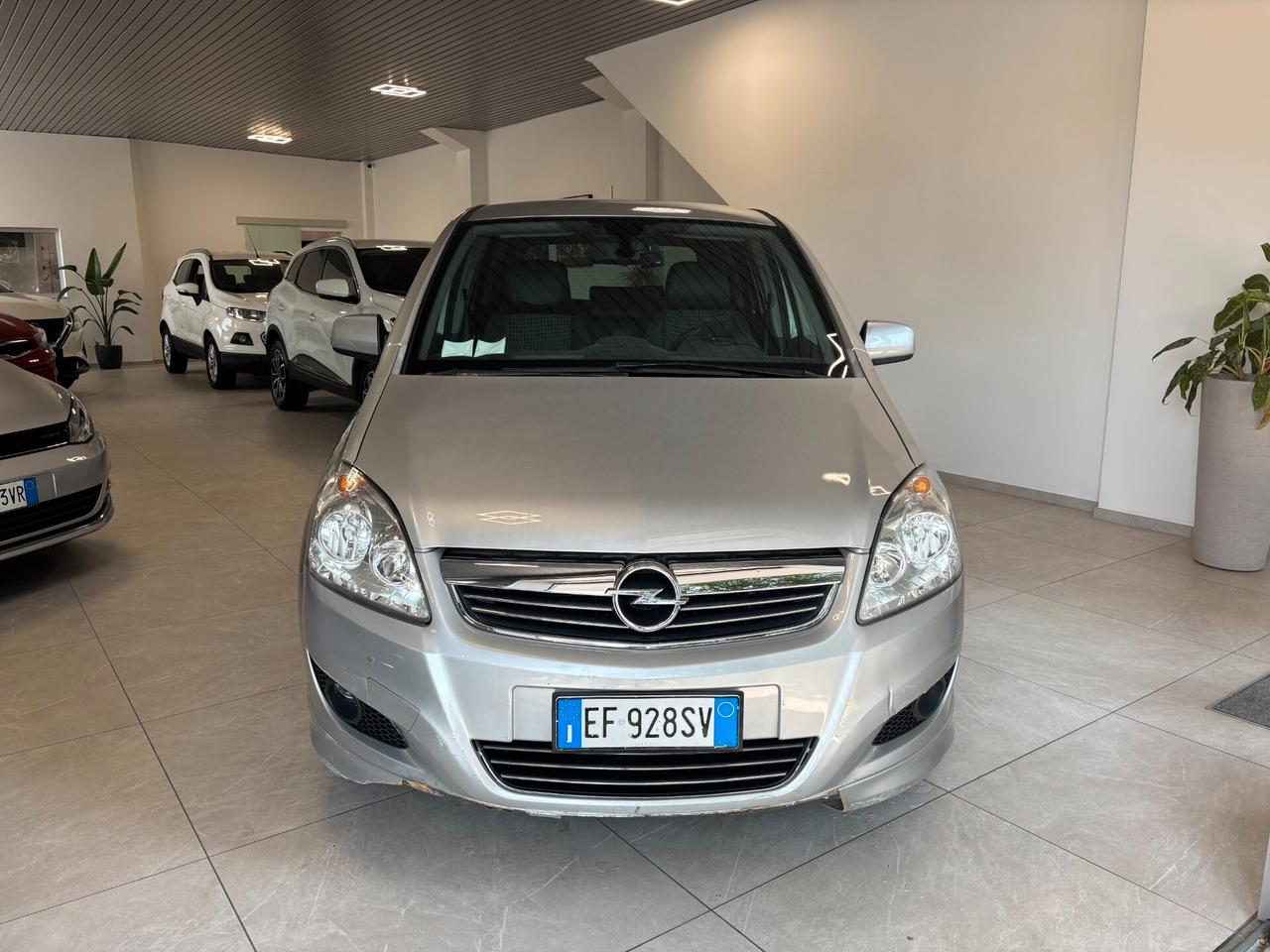 Opel Zafira 1.8 16V VVT Cosmo