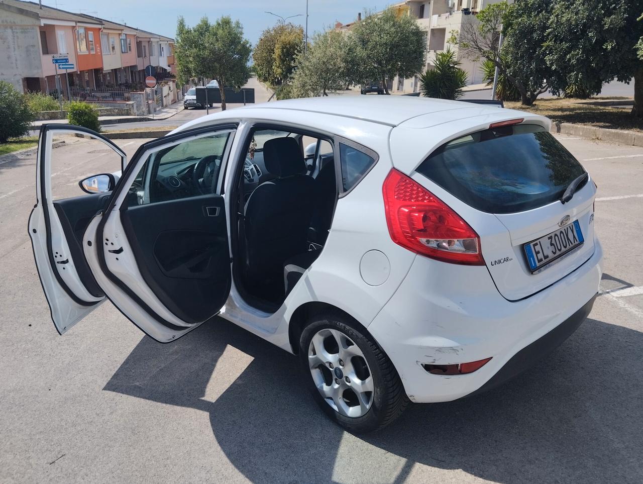 Ford Fiesta 1.4 5 porte Bz.- GPL Titanium