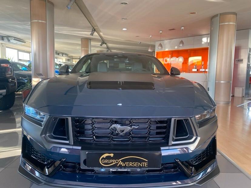 Ford Mustang Fastback 5.0 V8 Dark Horse