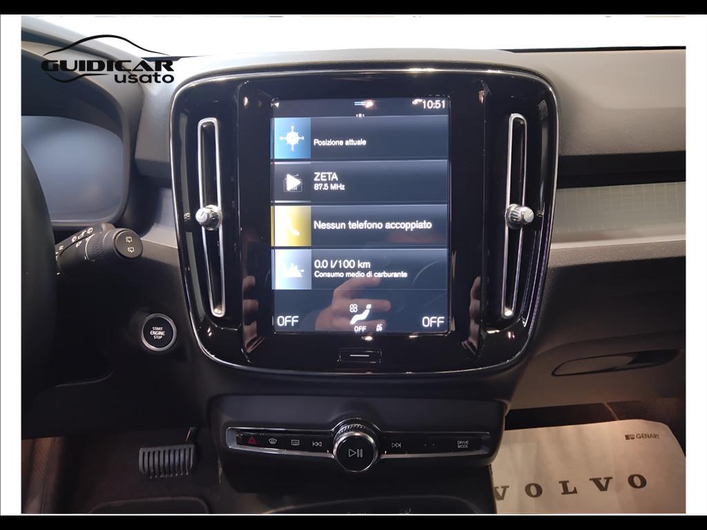 VOLVO XC40 - XC40 1.5 t3 Momentum 163cv auto my21