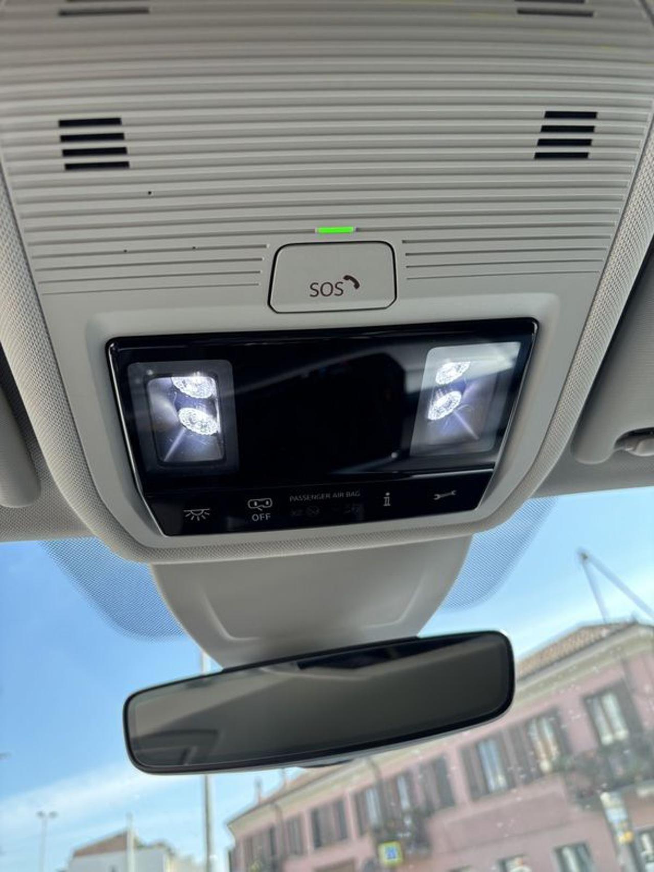 Volkswagen Golf 1.0 eTSI EVO DSG Active NAVI-LED-16"