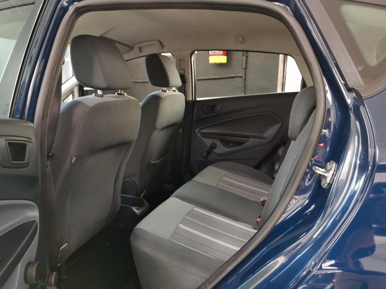 Ford Fiesta 1.4 5 porte Titanium GARANZIA 12 MESI