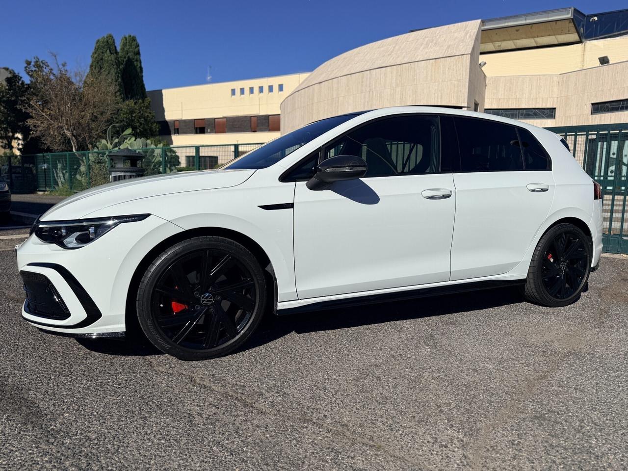 Volkswagen Golf 1.5 eTSI 130cv DSG R-Line TETTO