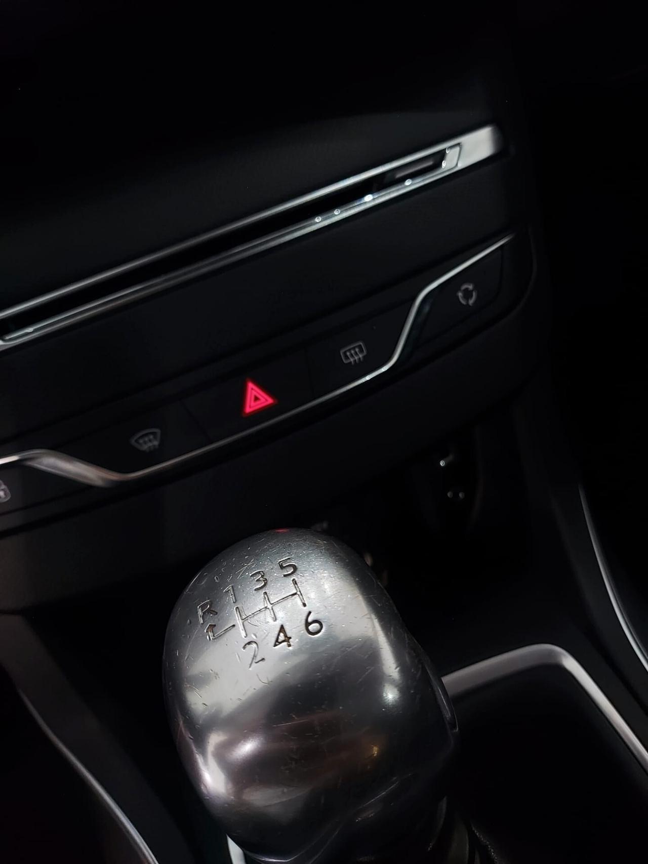 Peugeot 308 1.6 e-HDi 115 CV Stop&Start Allure