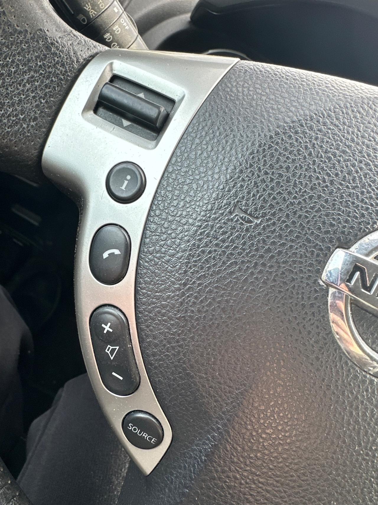 Nissan Qashqai 2.0 dCi DPF Tekna