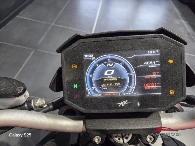 MV AGUSTA Brutale 800