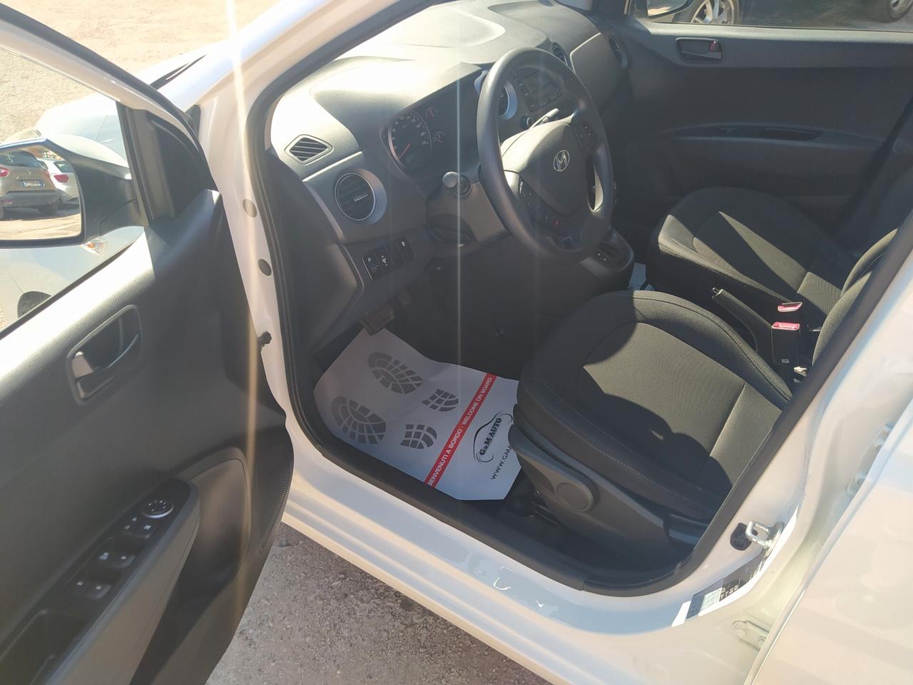 Hyundai i10 1.0 MPI Style A/T Neopatentati
